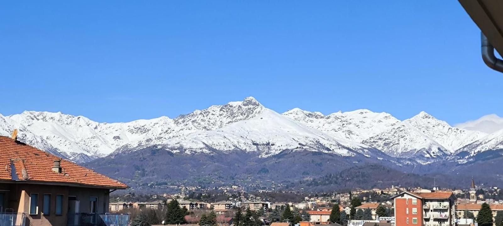 Sky Top Apartment Biella Gaglianico Buitenkant foto